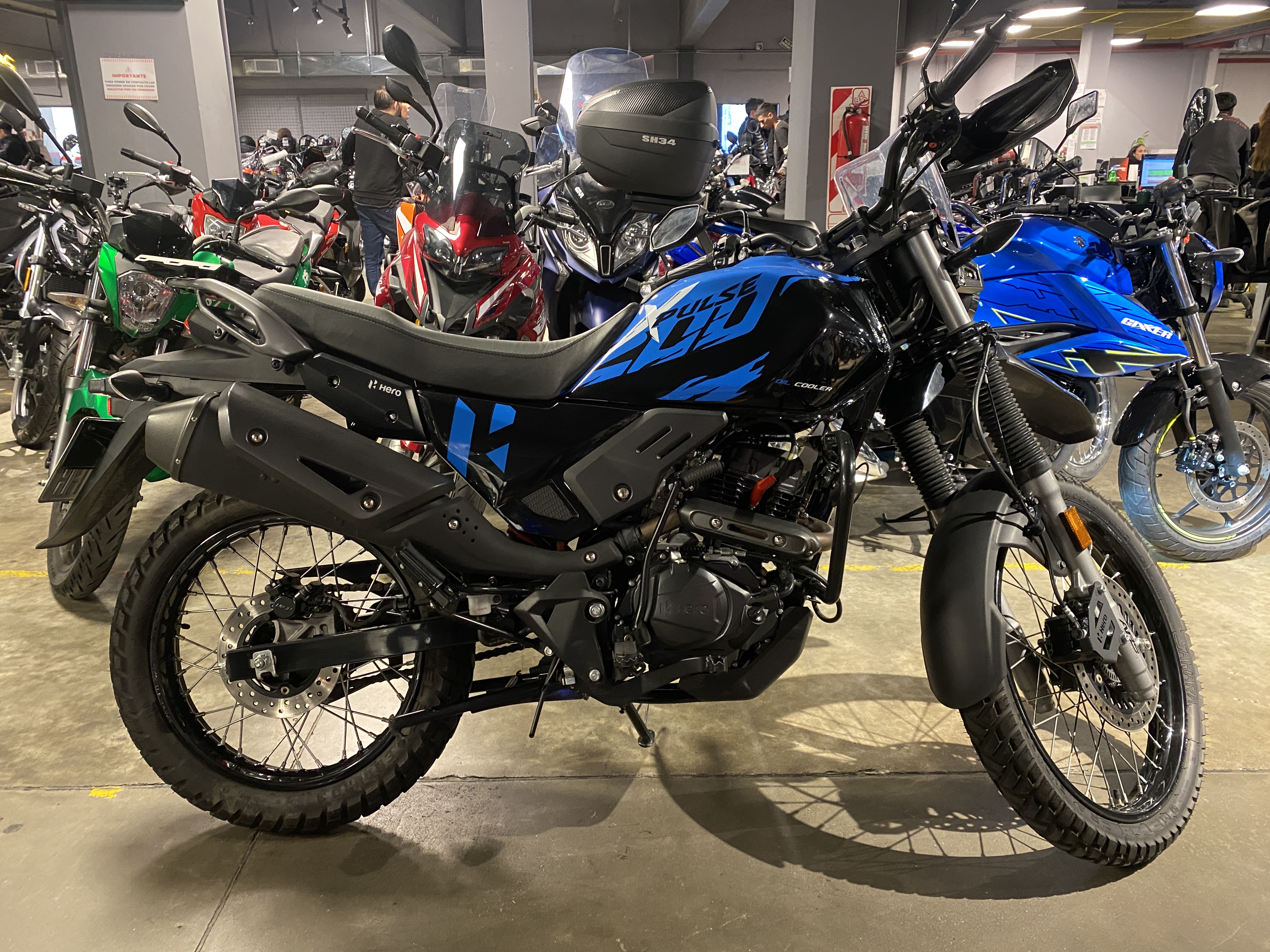 Moto Hero Xpulse 200 usado 2025 con 2400 km 1M